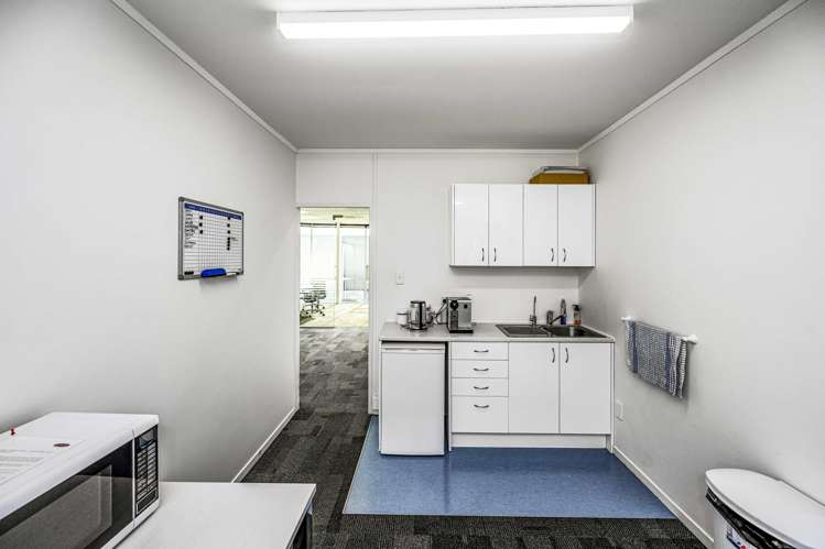 E/5 Armstrong Road Albany_9