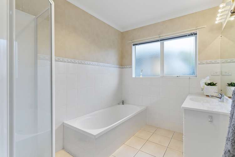 11 Kath Hopper Drive Orewa_15