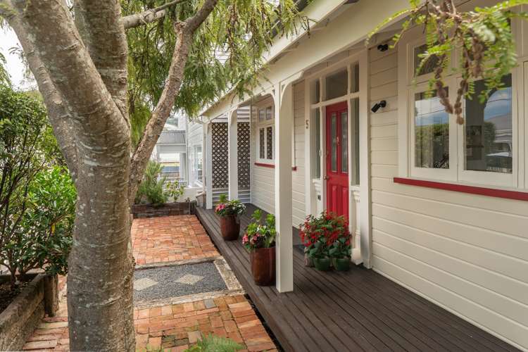 5 Somerset Avenue Newtown_0