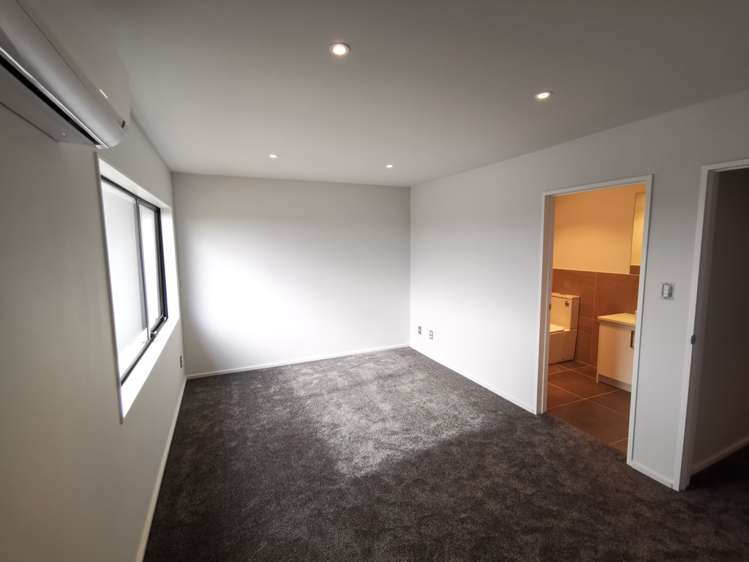 107 Bordeaux Parade Te Atatu South_8