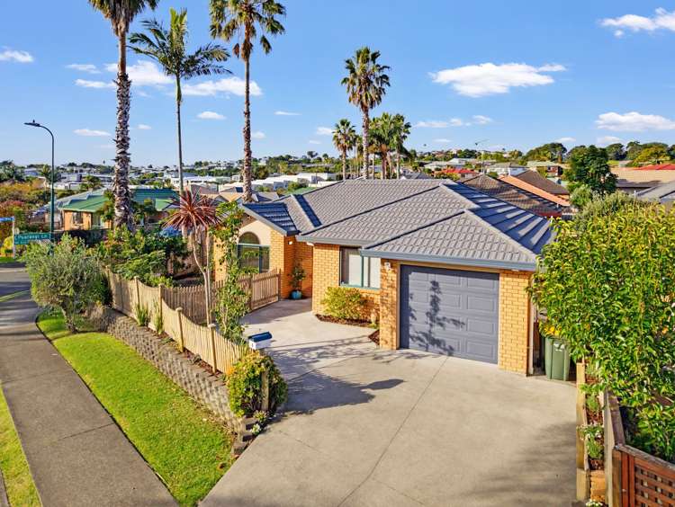 6 Red Hibiscus Road Stanmore Bay_29