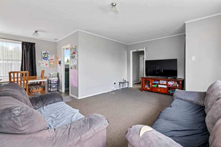 16 Tairere Crescent Rosehill_6