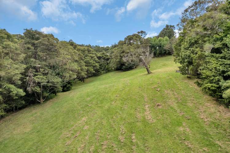 63 Memorial Drive Parahaki_41