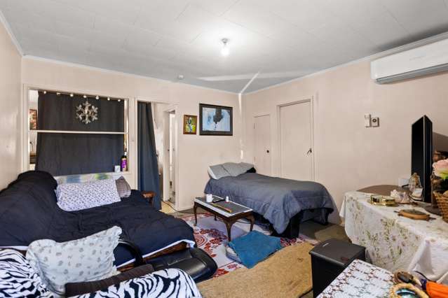 2/88 Guppy Road Greenmeadows_1