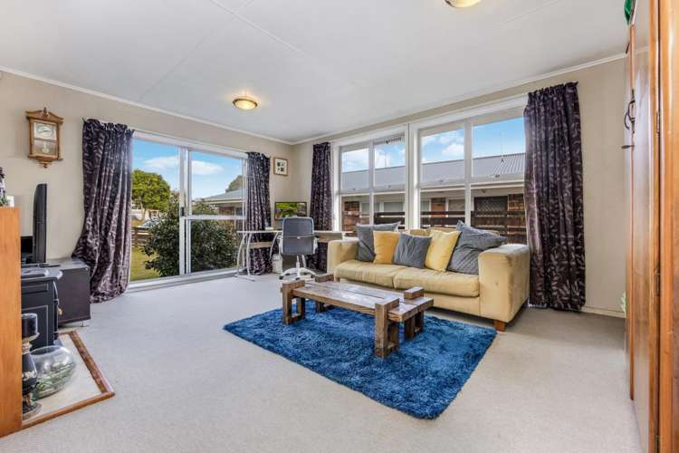 3 McCall Place Opaheke_9