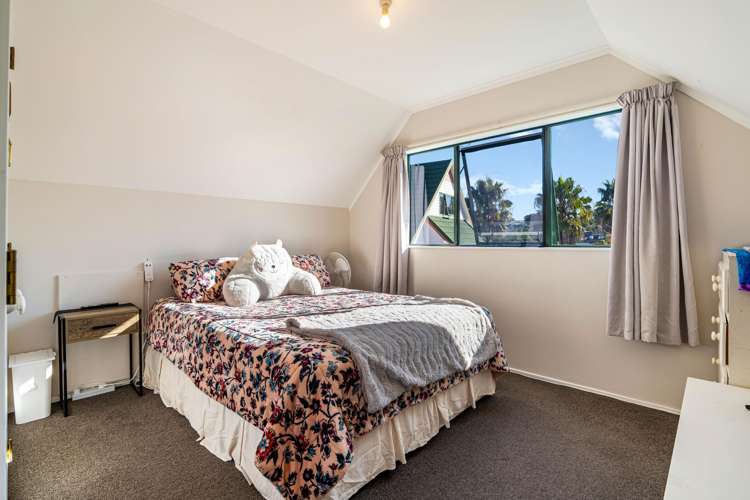 27 Brookvale Park Stanmore Bay_10