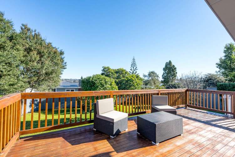 74 Gloria Avenue Te Atatu Peninsula_11