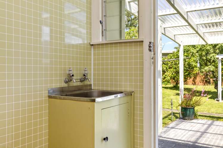 41 Te Rangitautahanga Road Turangi_17