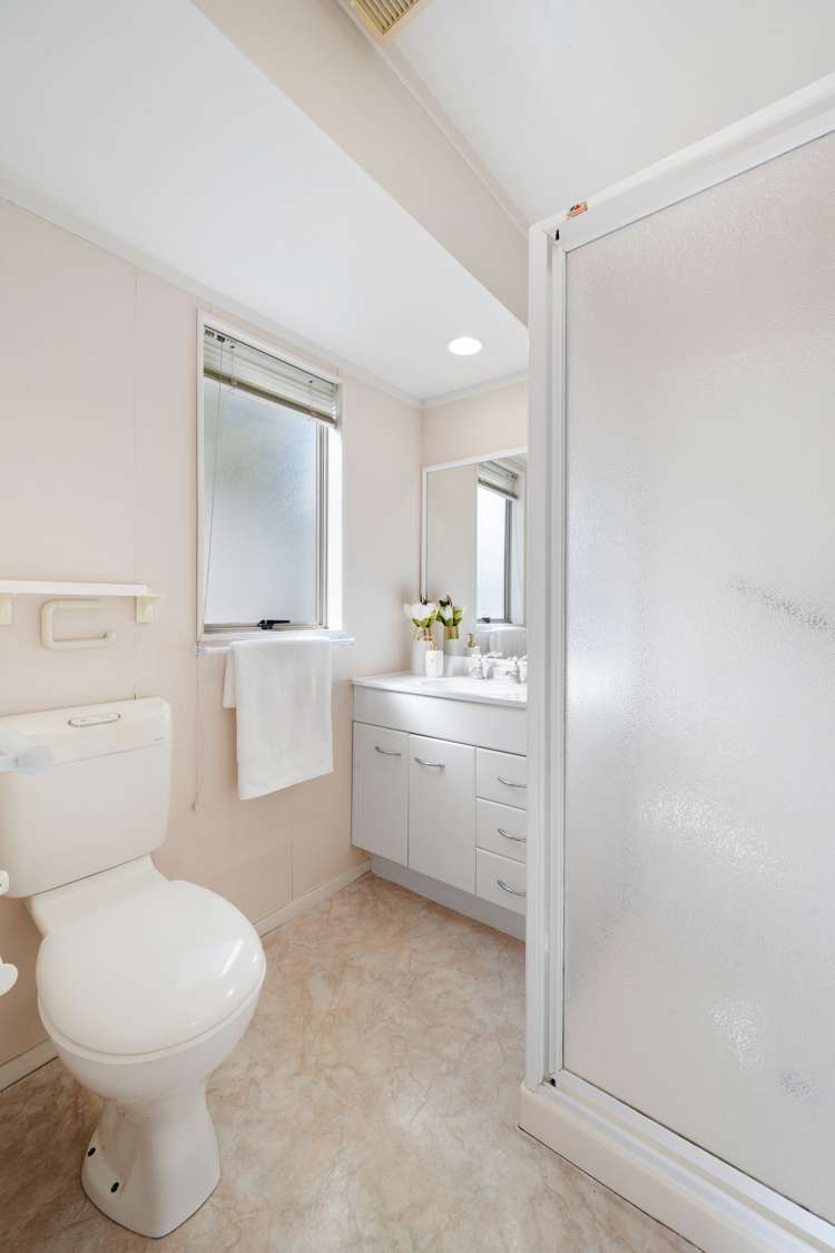 1/16 Keswick Close Northpark_17