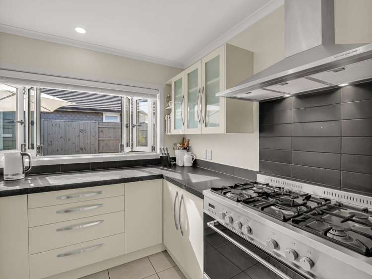 9 Majestic Way Kelvin Grove_17