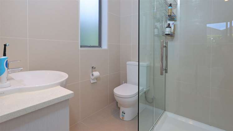 114 Lake Panorama Drive Henderson Valley_21