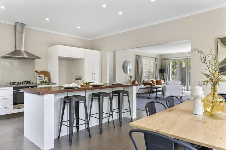 2/745 Acacia Bay Road Acacia Bay_18