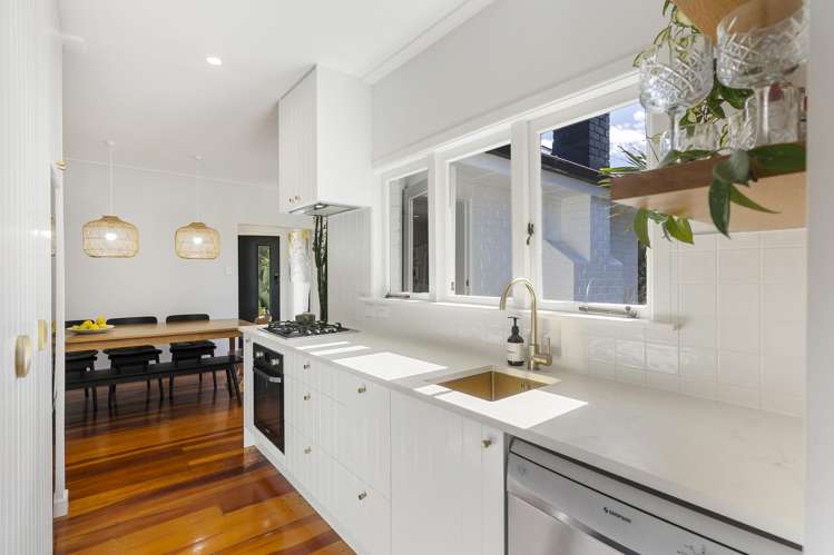 4 Konini Road Titirangi_10