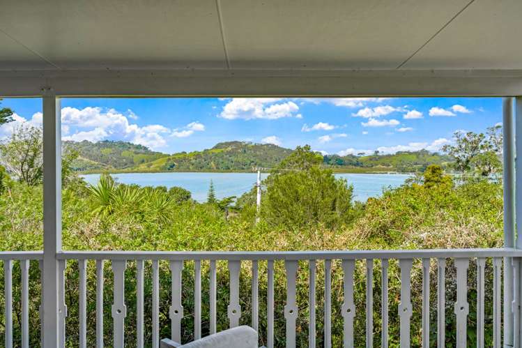 6 Young Street Mahurangi East_22