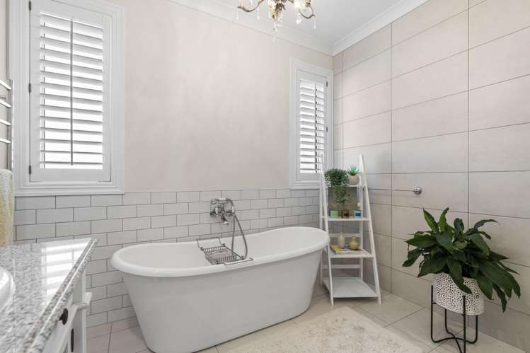 14 Tall Oaks Way Bethlehem_26