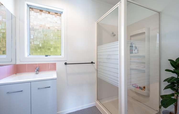 1/70 Songer Street Stoke_13