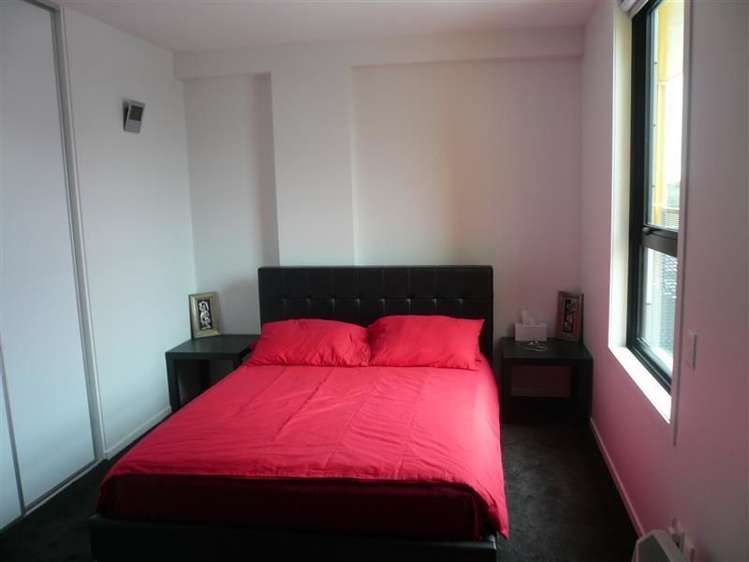 1004/20 Mccrae Way New Lynn_4