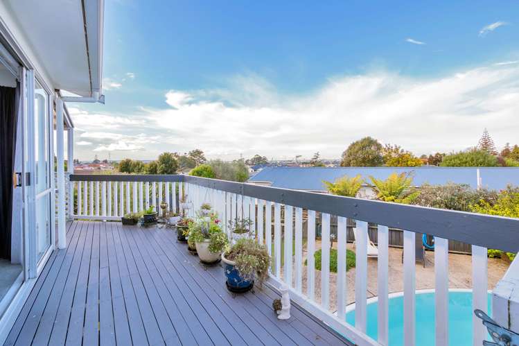 9 Bodi Place Te Atatu South_14