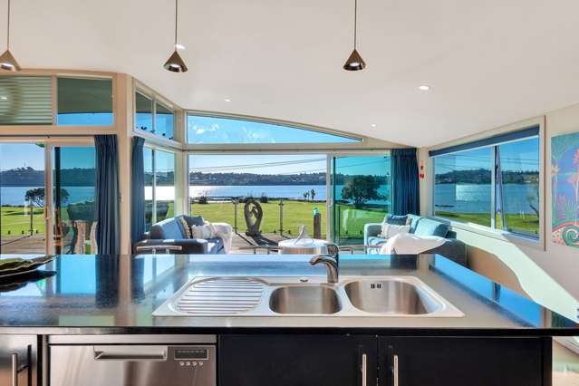 66 Kiwi Esplanade Mangere Bridge_2