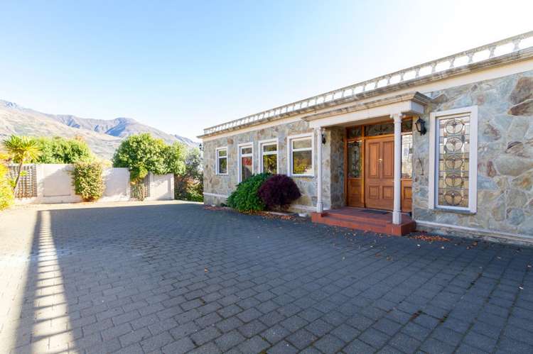 143 Stone Street Wanaka_5