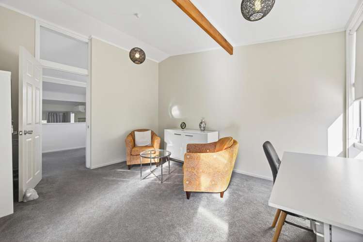 8 Blue Gum Rise Sunnyhills_9