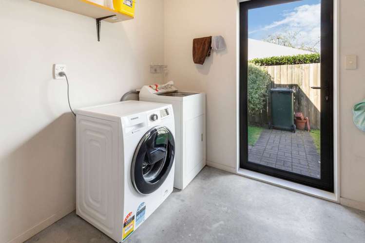 74a Lytton Street Glenholme_17