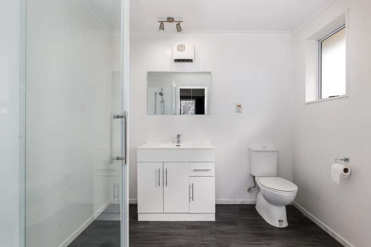 9 Collett Place Riversdale_13