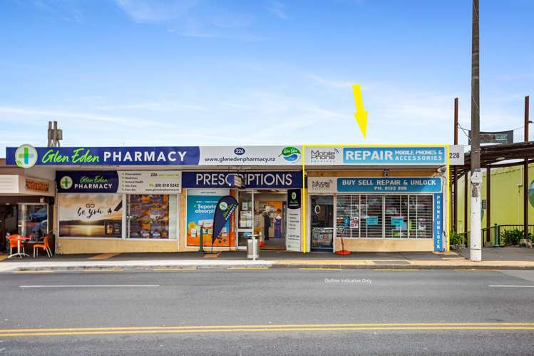 228 West Coast Road_0