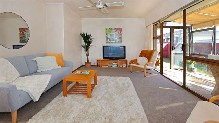 8/33 Swanson Road Henderson_12