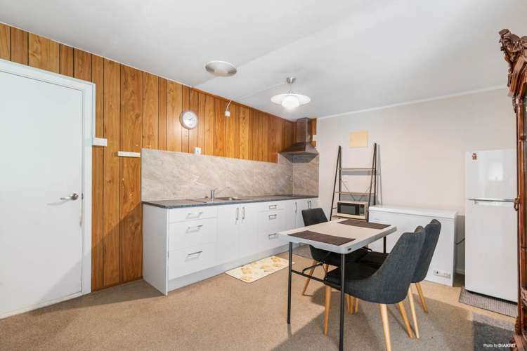 84 Langana Avenue Browns Bay_6