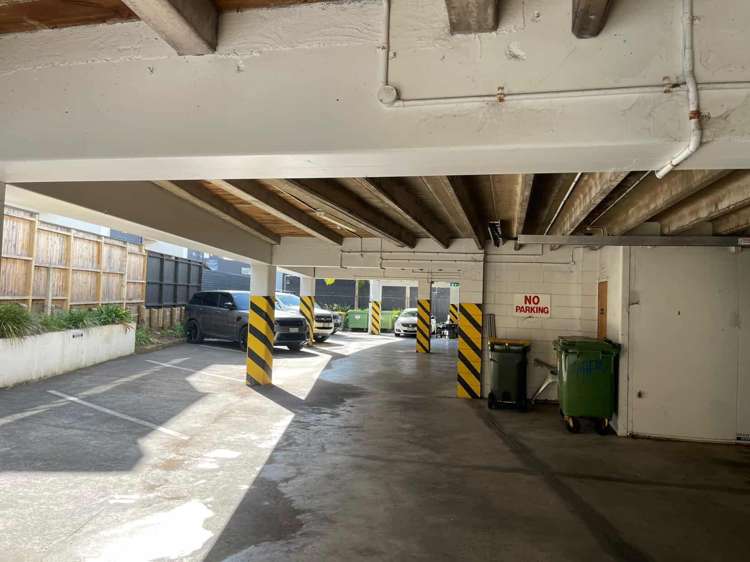 132 Hurstmere Road Takapuna_13