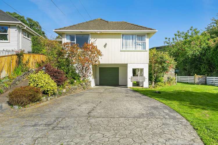 25 Larsen Crescent Tawa_18