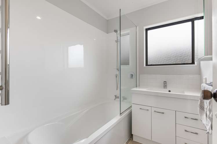 17 Cebalo Place Mount Wellington_10