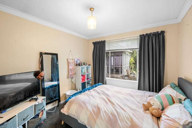 24 Staveley Street_5