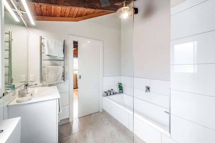 4 Russell Street Darfield_13