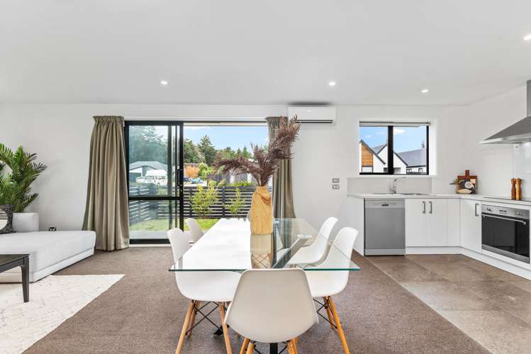 24 Robert Duncan Road Belfast_6