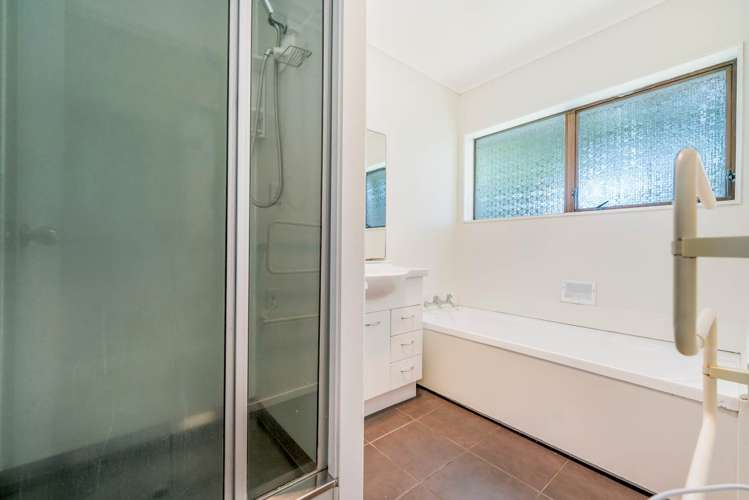 1/9 Sharivari Place Conifer Grove_12