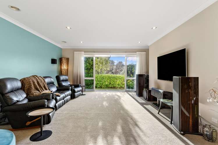 9 Beachwood Drive Hatfields Beach_13