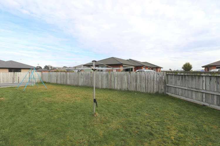 77 Chesney Street Tisbury_21