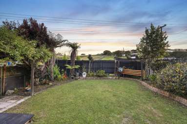 15 Bethells Road_3