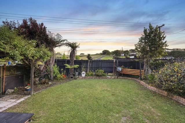 15 Bethells Road Waitakere_4