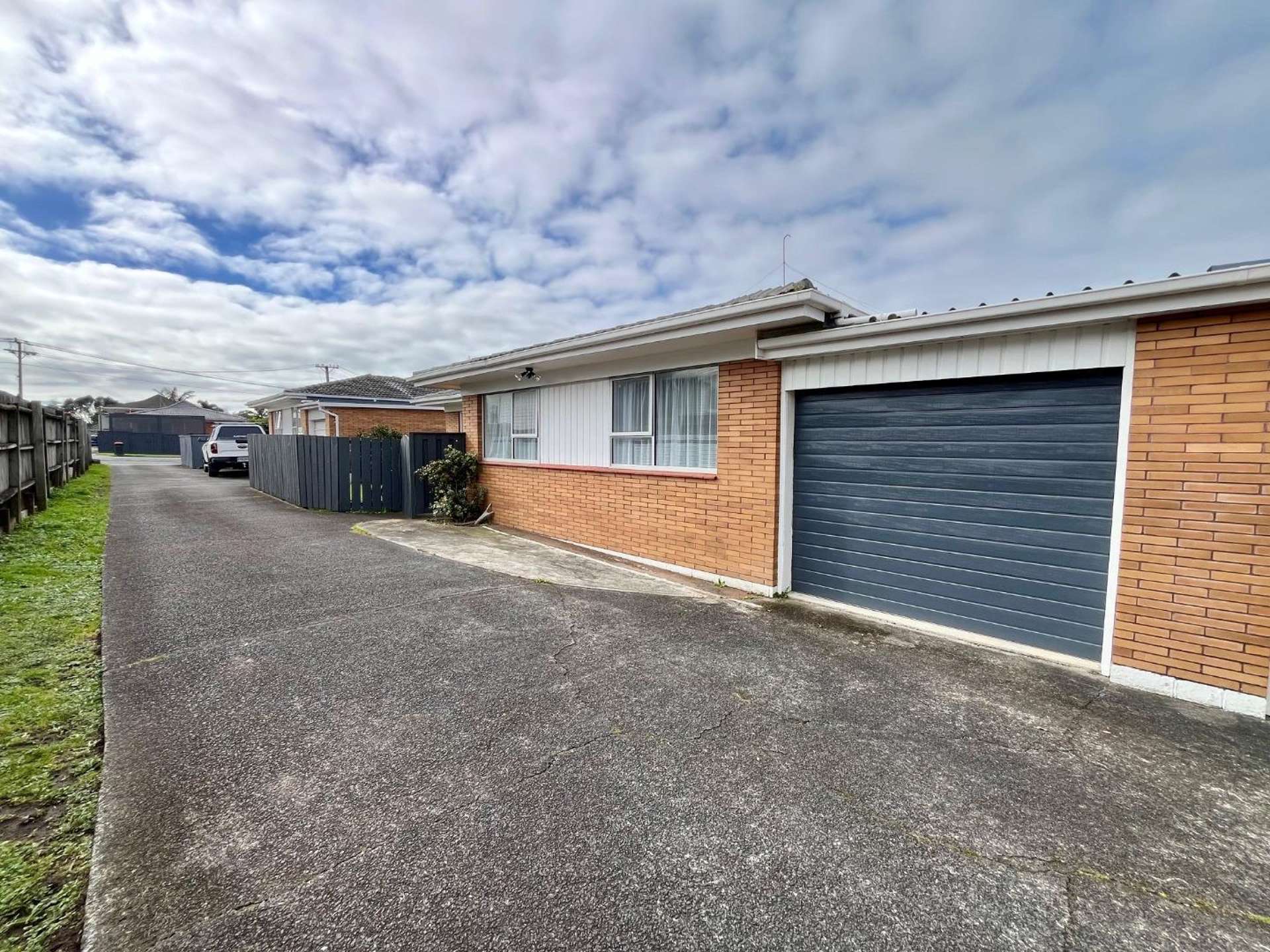 2/46 Tawhiri Road One Tree Hill_0