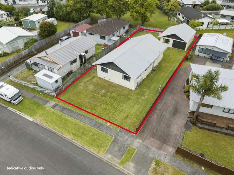118 Charleston Avenue Whangamata_6
