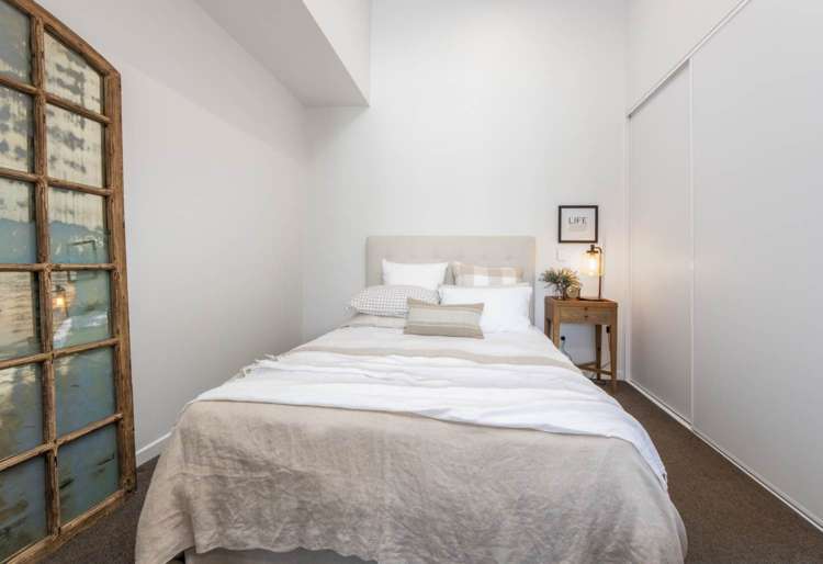 385 Murphys Road Flat Bush_8