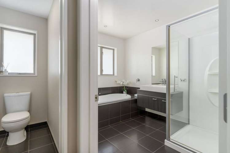 37 Longspur Avenue Wigram_21