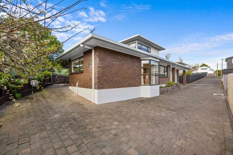 2/7 Waller Avenue Bucklands Beach_29