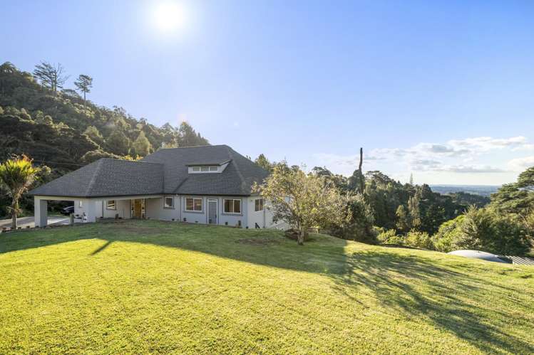 27 Tui Crescent Waiatarua_3