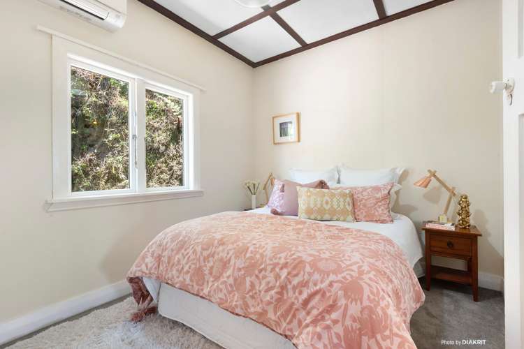 106 Mortimer Terrace Brooklyn_9