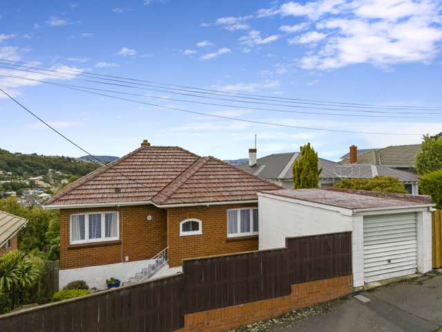 25 Riselaw Road Calton Hill_2