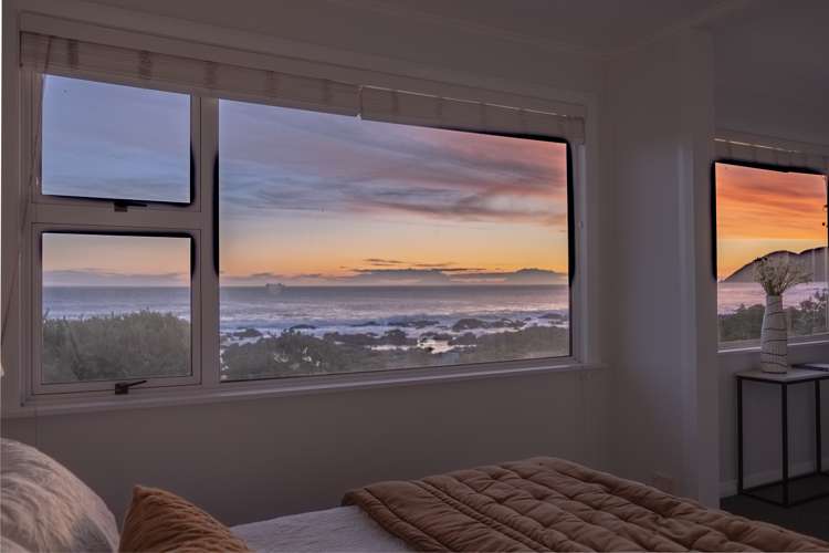 444 The Esplanade Island Bay_2